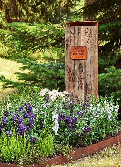 Bestattungen Pfaffinger Bollermann Grabmal Bienenhain 2